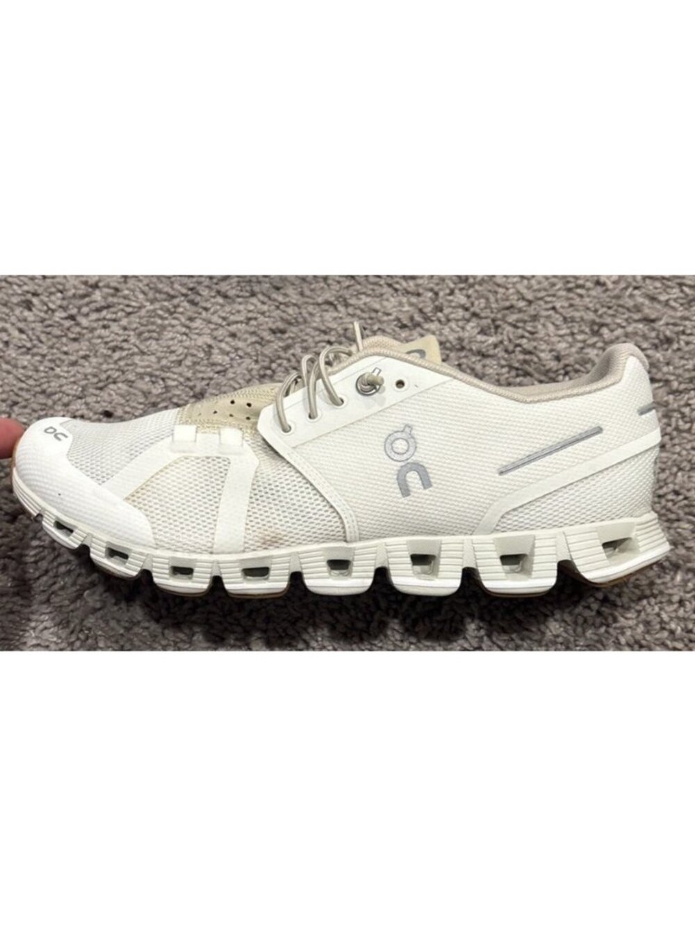 Great! On Cloud Womens Cloud 5 White Running Shoes Size 8.5 Mesh Low Top Swiss